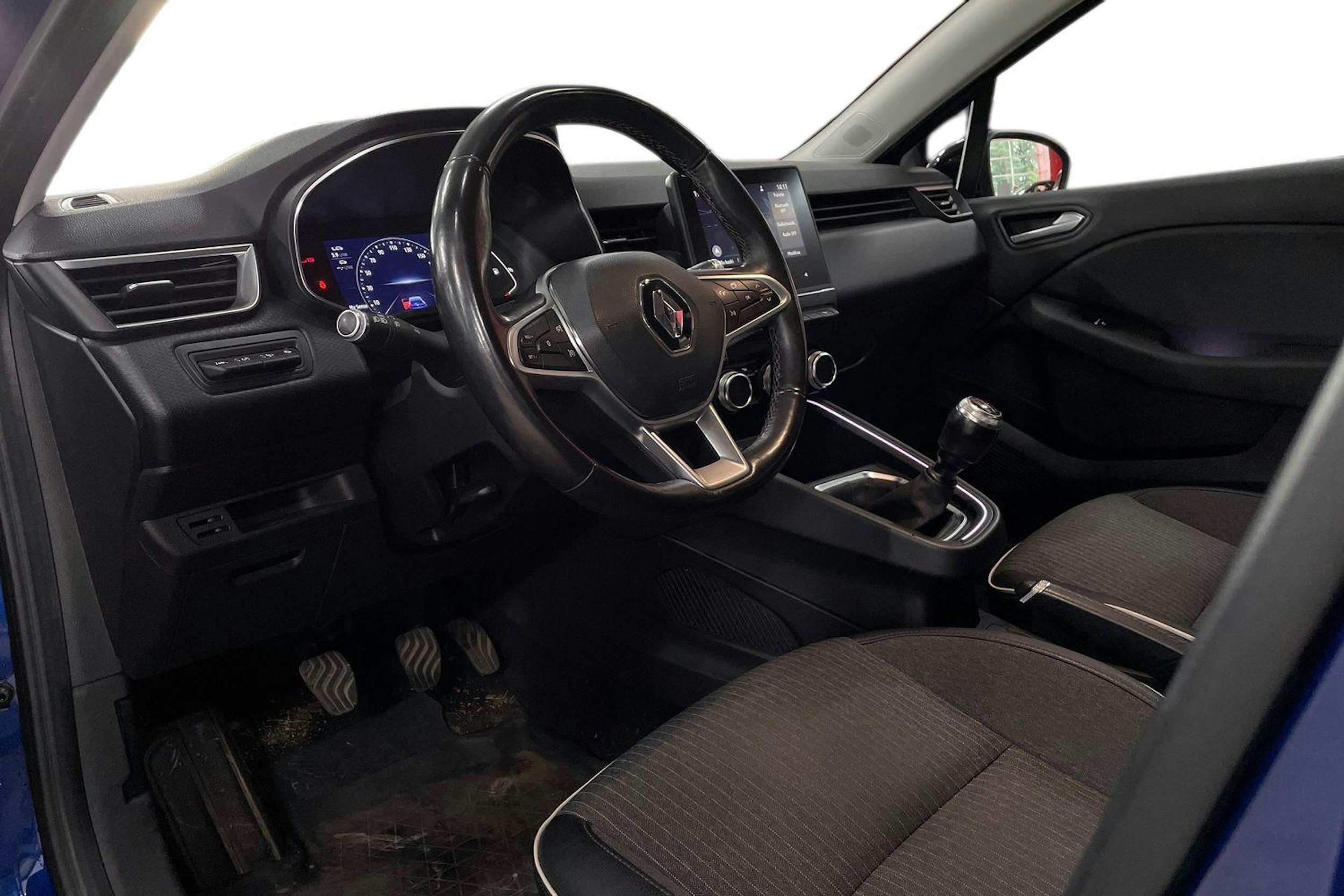 met. sininen Renault Clio 2020 kuva 7.