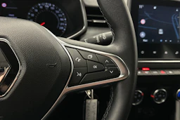 valkoinen Renault Clio 2020 kuva 15.