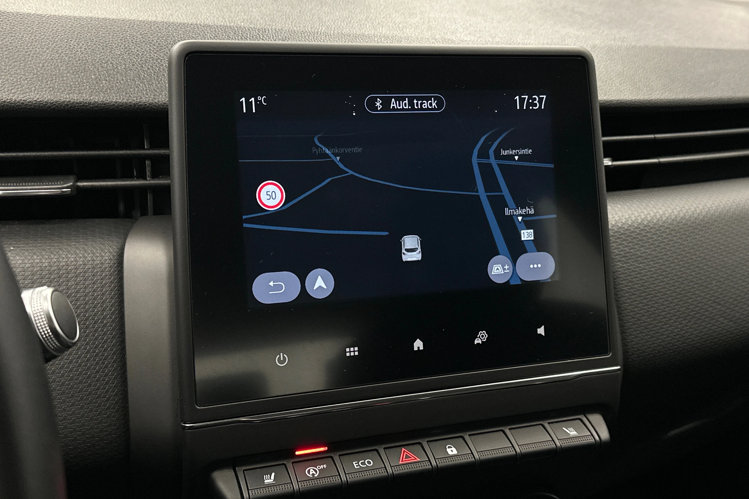 valkoinen Renault Clio 2020 kuva 18.