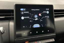 valkoinen Renault Clio 2020 kuva 19.