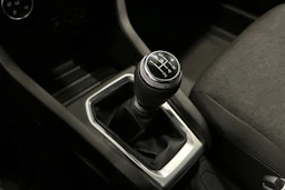 valkoinen Renault Clio 2020 kuva 25.