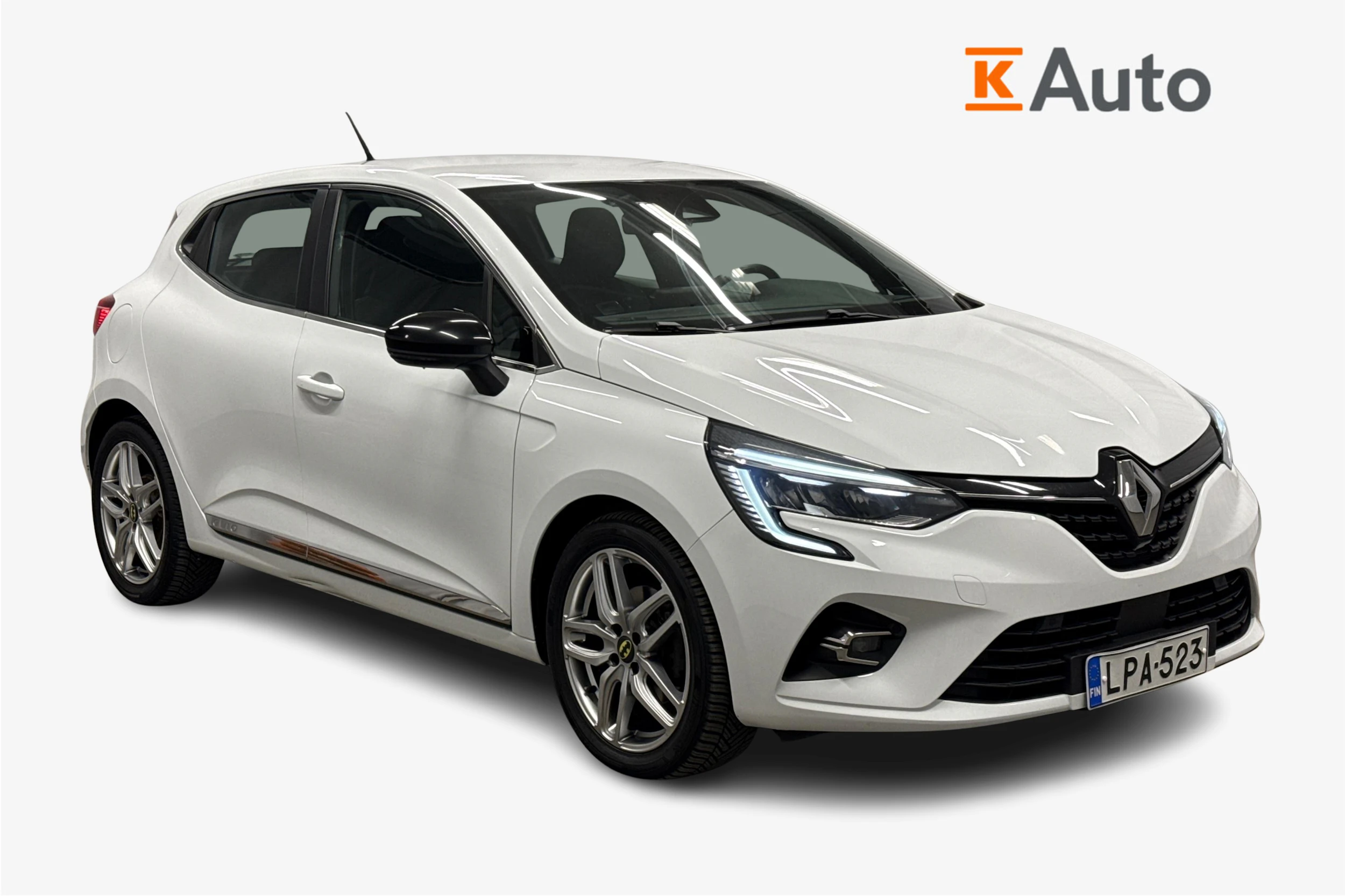valkoinen Renault Clio 2021 kuva 1.