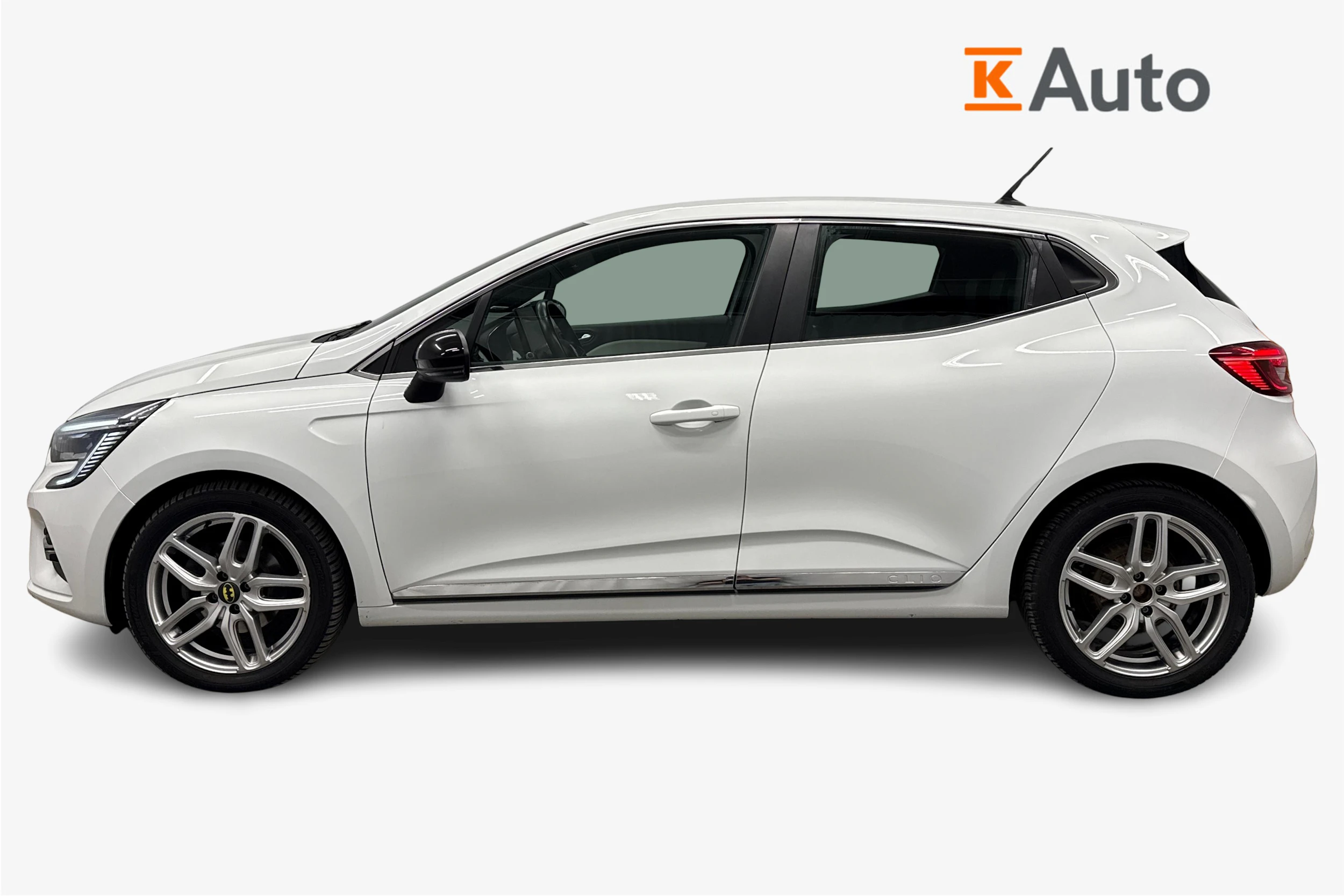 valkoinen Renault Clio 2021 kuva 5.