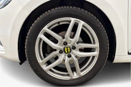 valkoinen Renault Clio 2021 kuva 9.