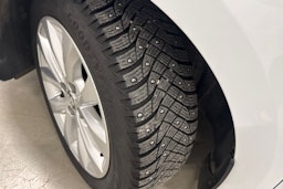 valkoinen Renault Clio 2021 kuva 13.