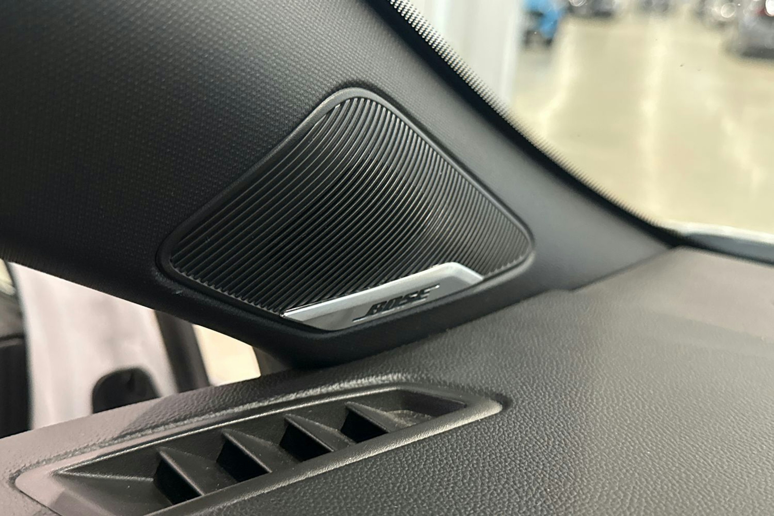 valkoinen Renault Clio 2021 kuva 23.