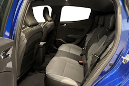 sininen Renault Clio 2024 kuva 11.
