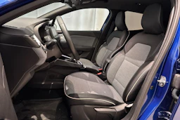 sininen Renault Clio 2024 kuva 17.