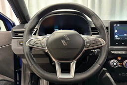 sininen Renault Clio 2024 kuva 18.