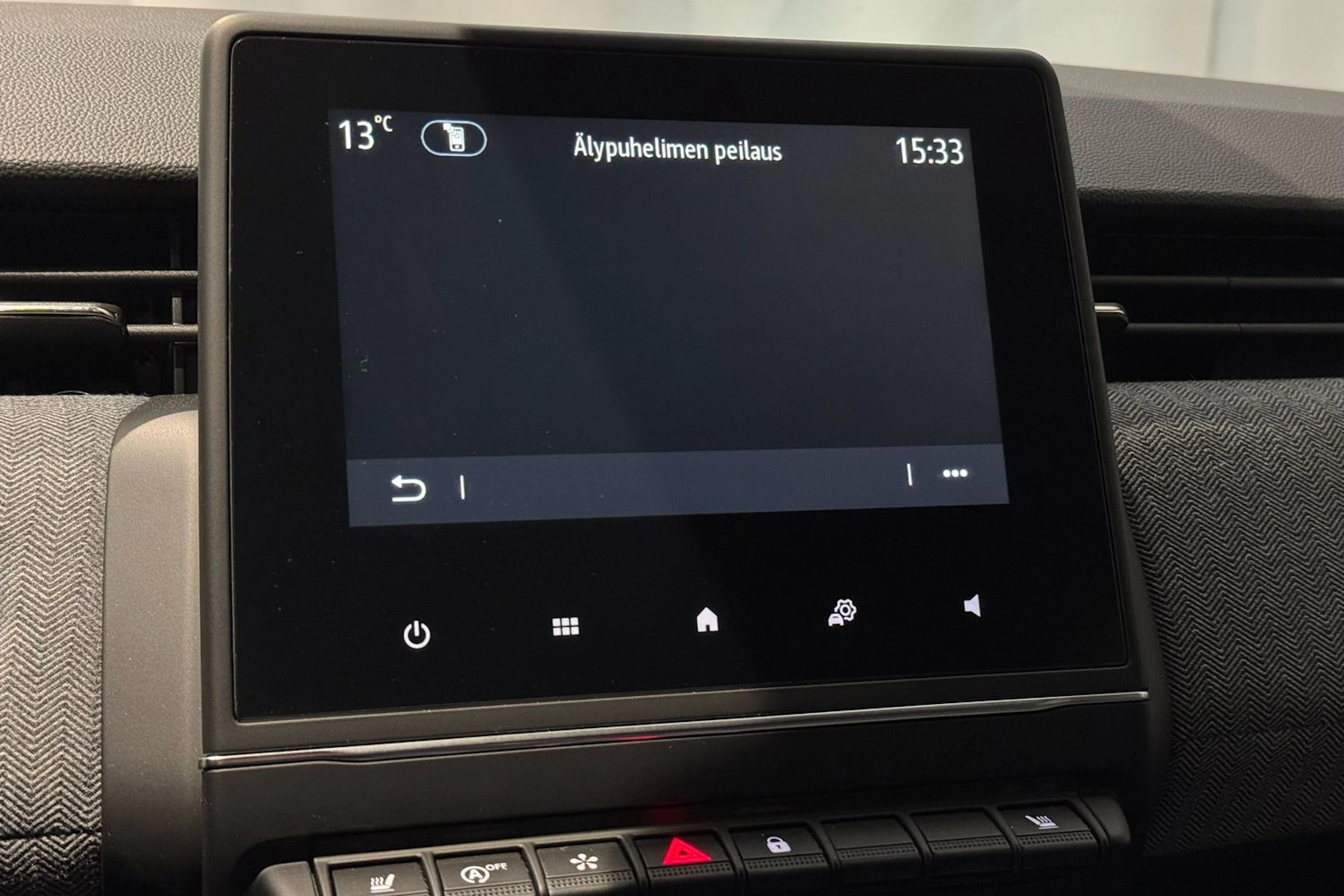 sininen Renault Clio 2024 kuva 28.