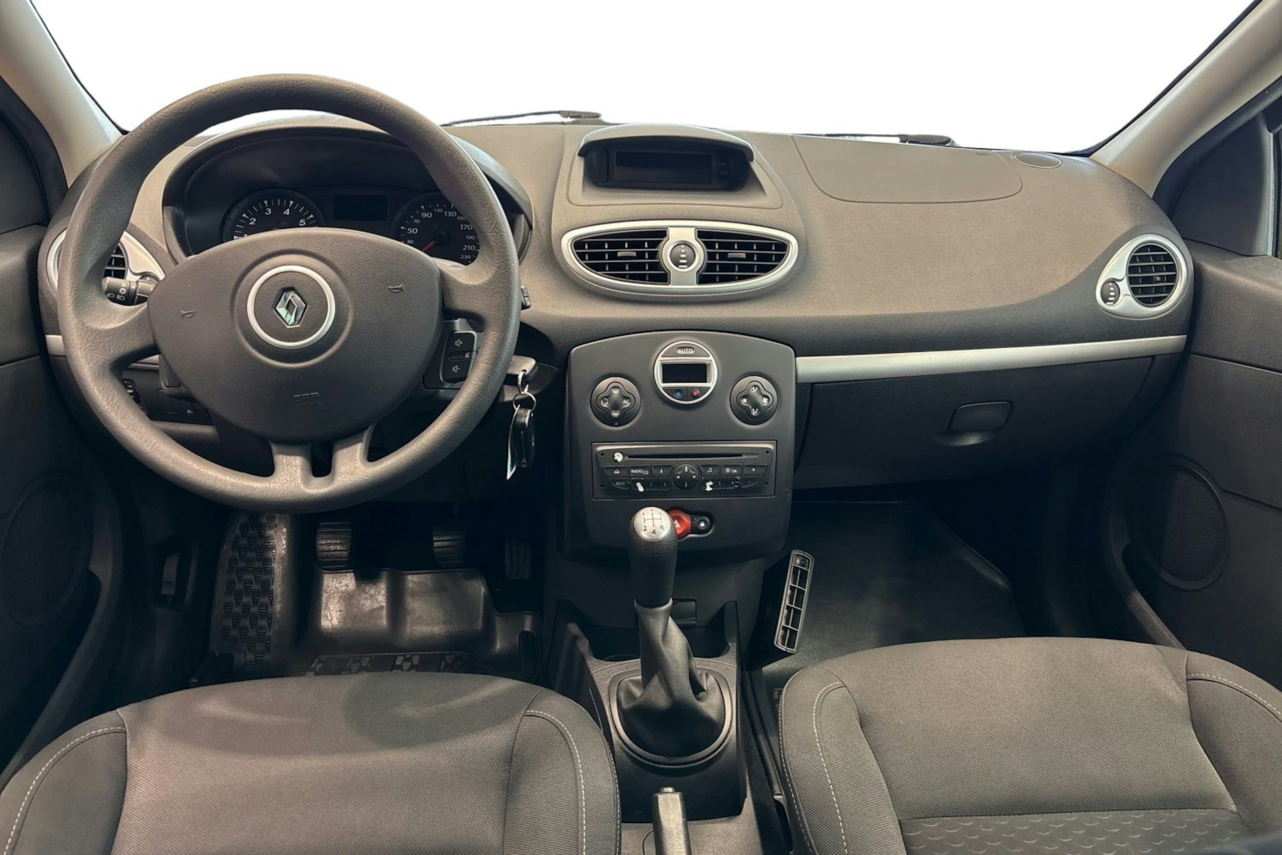 Sininen Renault Clio III 2010 kuva 9.