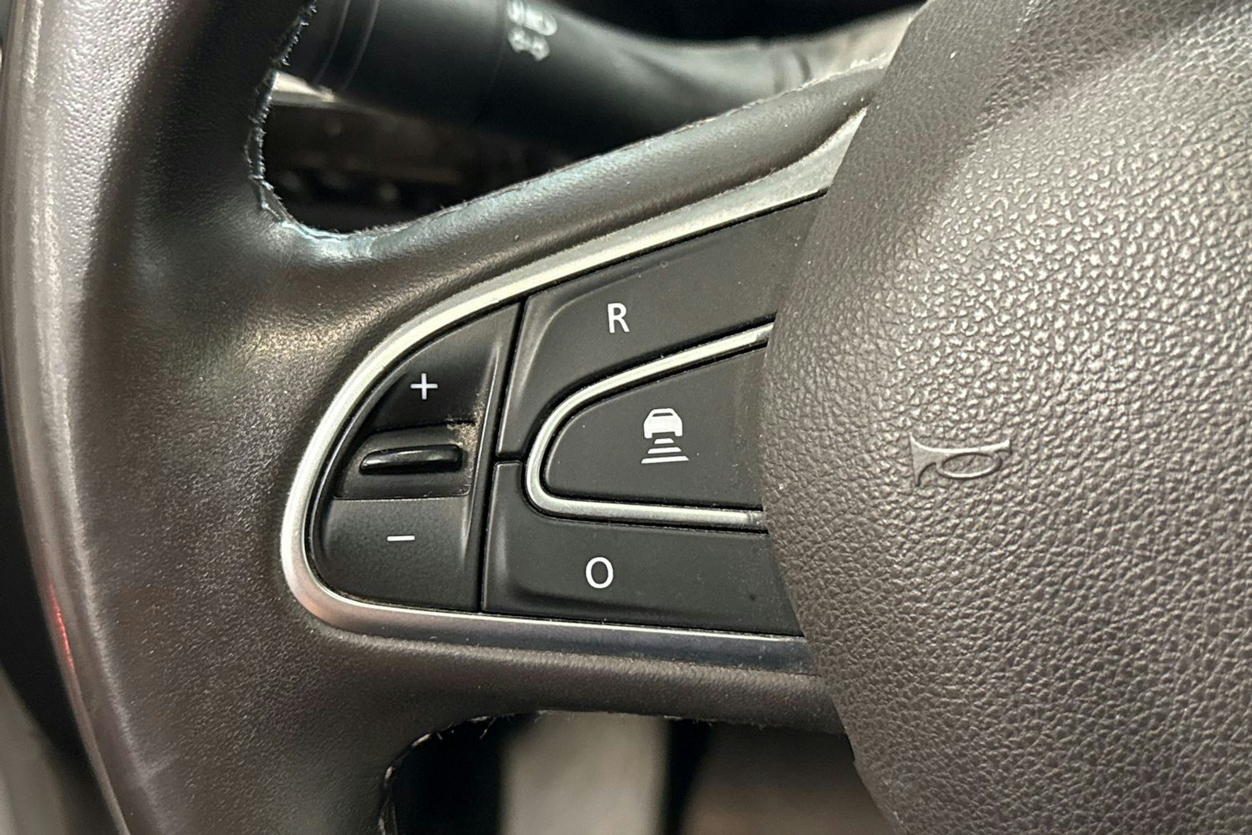 Harmaa Renault ESPACE 2016 kuva 18.
