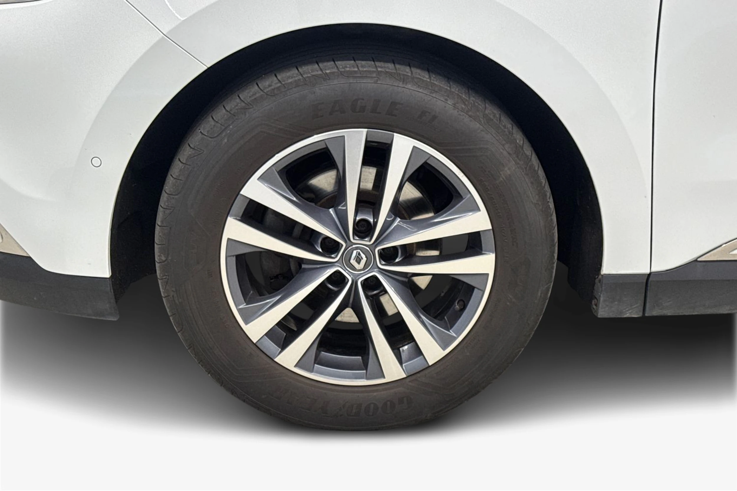 valkoinen Renault Espace 2017 kuva 9.