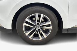 valkoinen Renault Espace 2017 kuva 9.