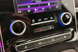 valkoinen Renault Espace 2017 kuva 26.