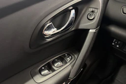 punainen Renault Kadjar 2016 kuva 15.