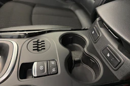 punainen Renault Kadjar 2016 kuva 19.