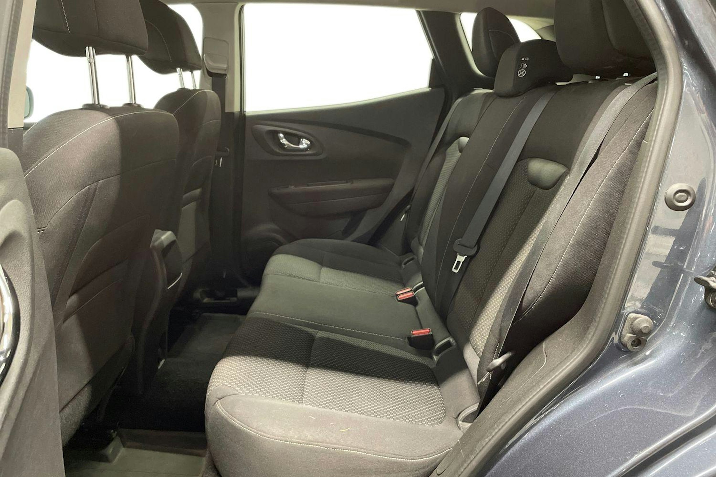 Harmaa Renault Kadjar 2016 kuva 10.