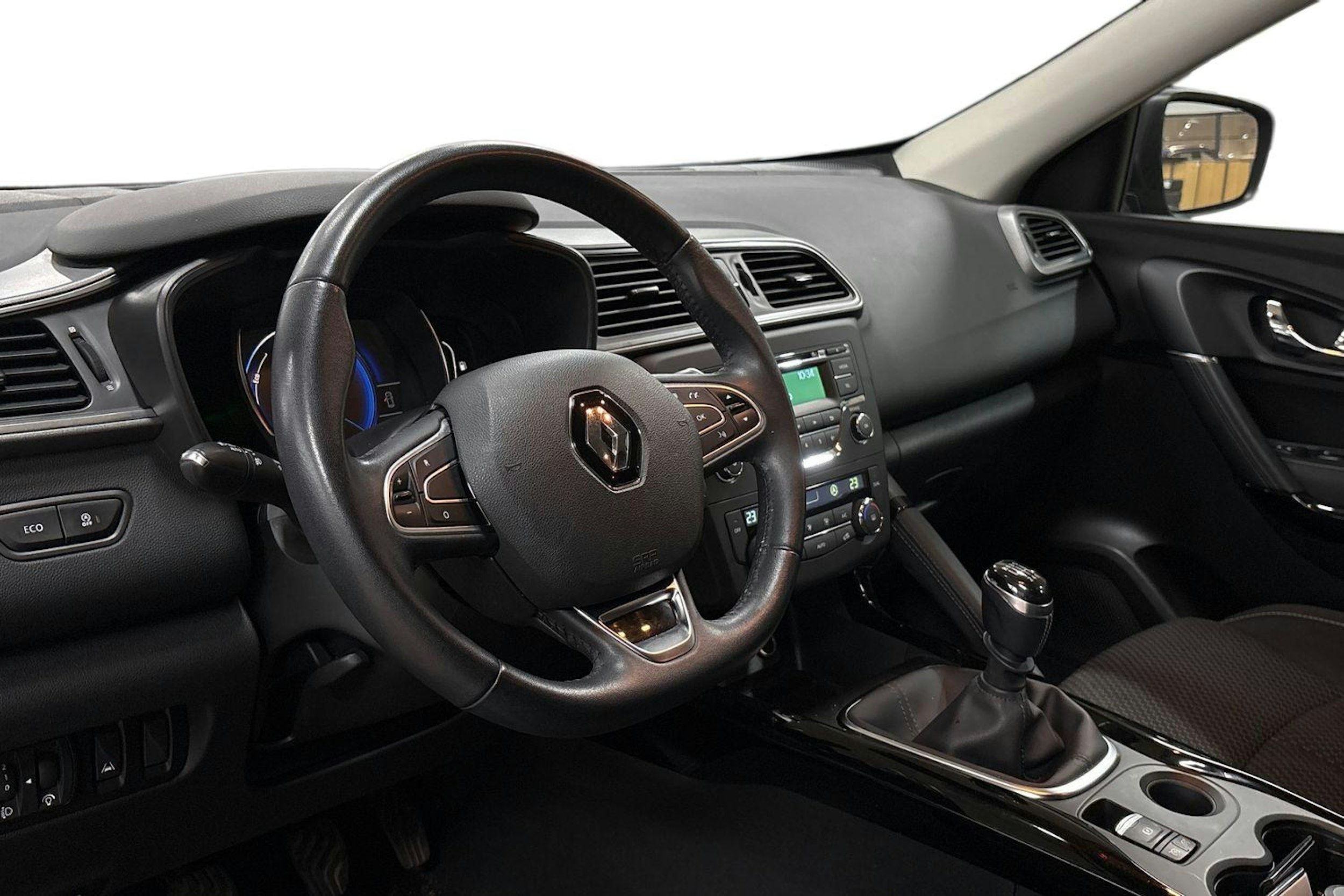 Sininen Renault Kadjar 2017 kuva 7.