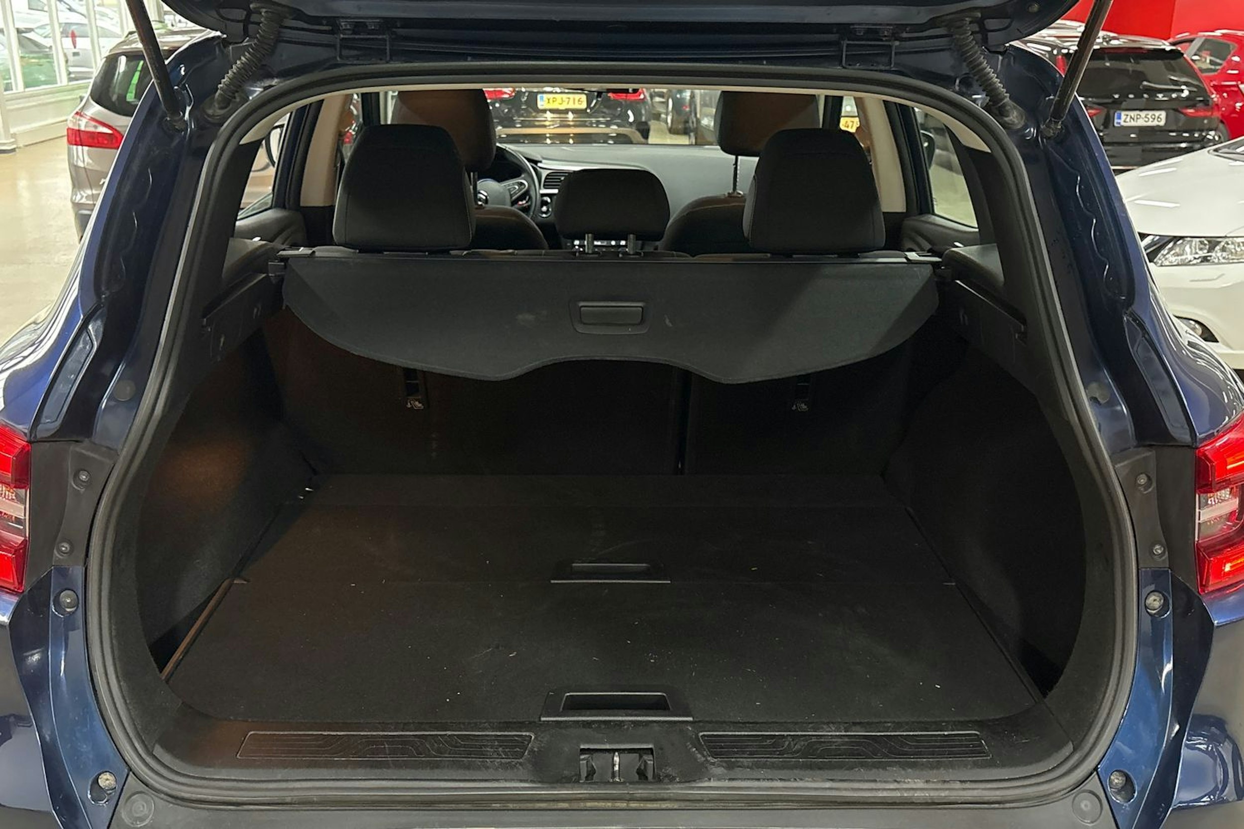 Sininen Renault Kadjar 2017 kuva 15.