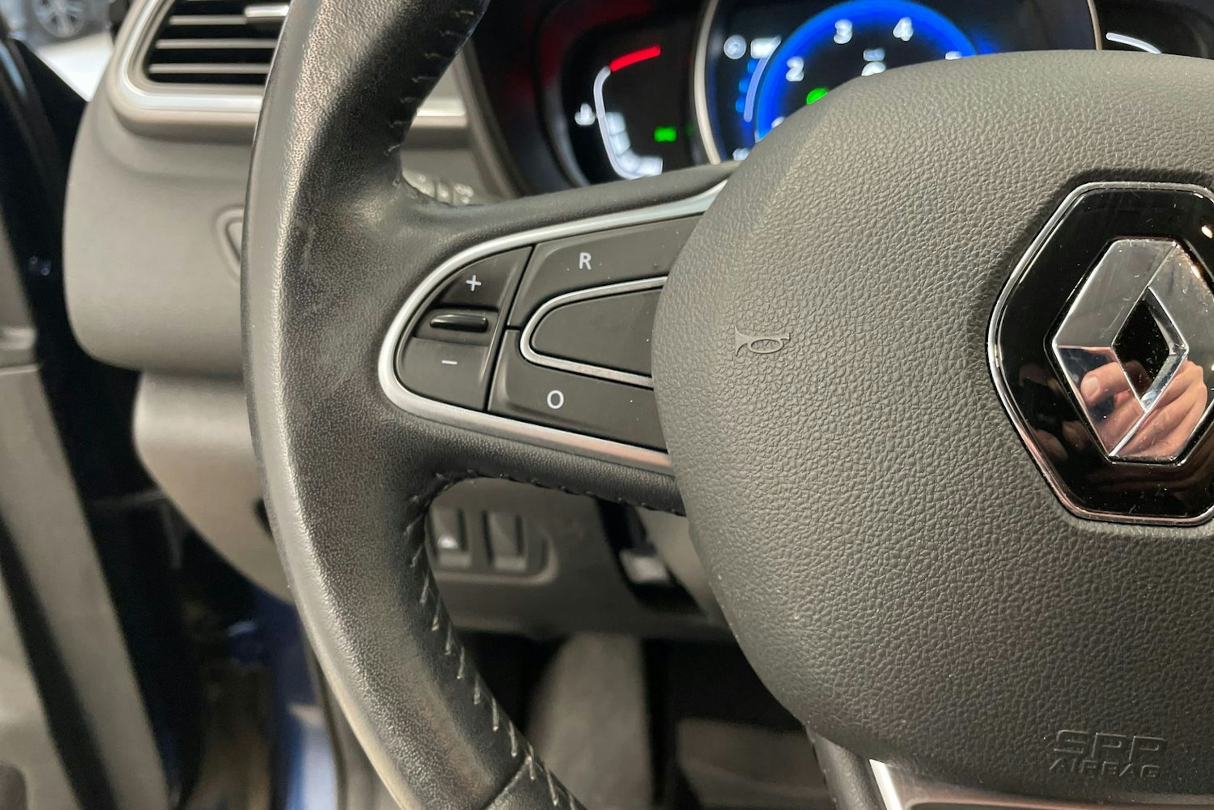 Sininen Renault Kadjar 2017 kuva 13.