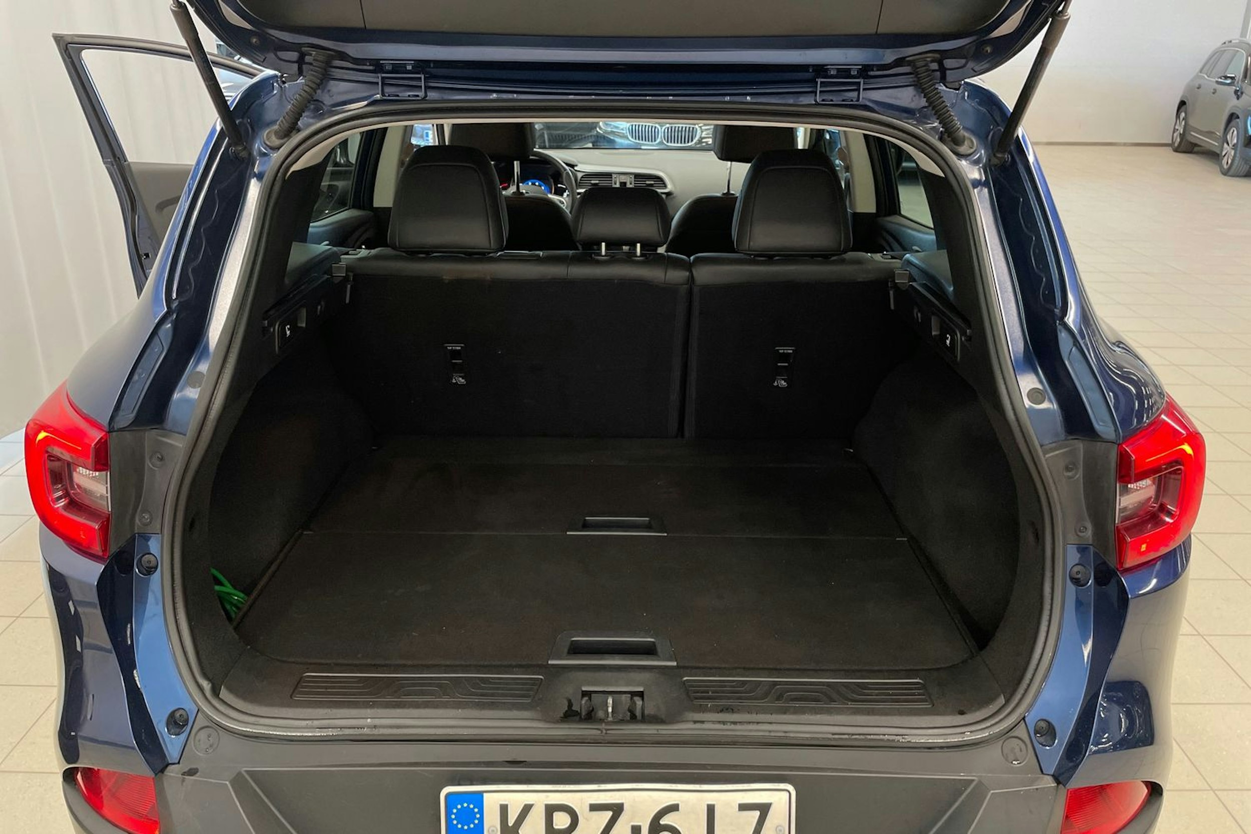 Sininen Renault Kadjar 2017 kuva 17.