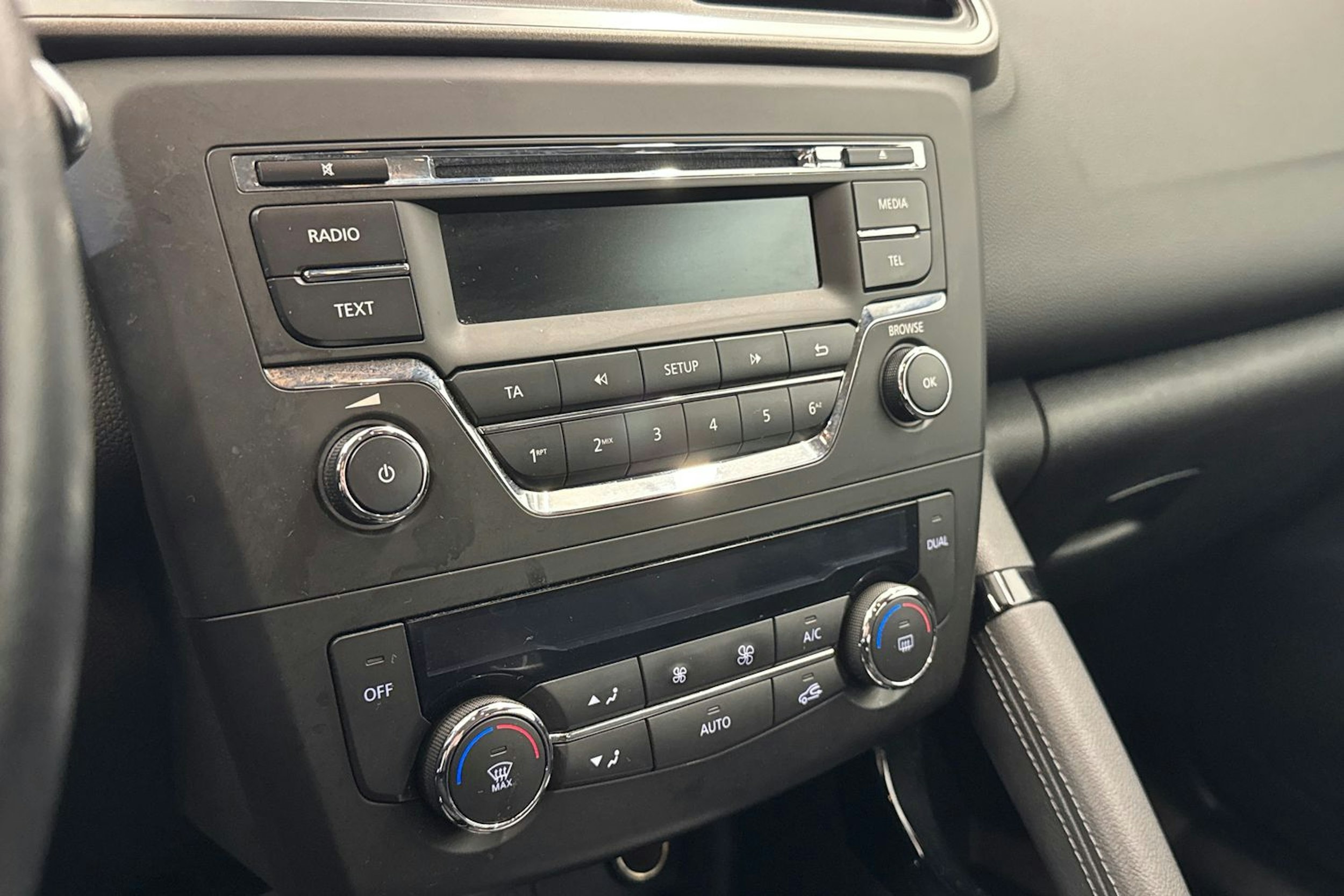 Valkoinen Renault Kadjar 2017 kuva 16.