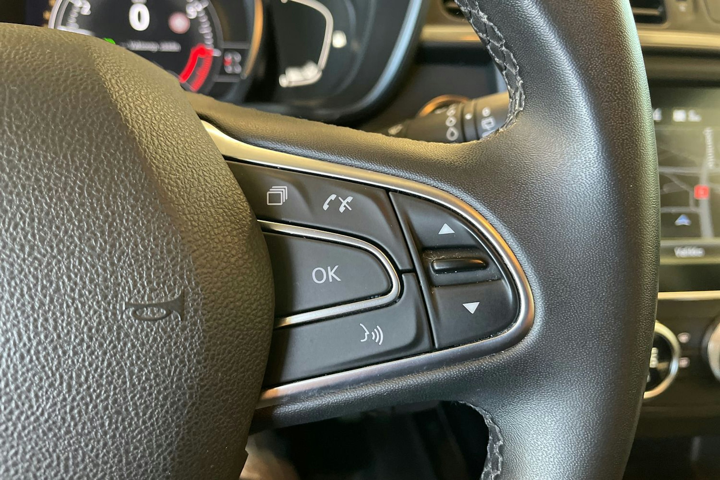 punainen Renault Kadjar 2019 kuva 15.