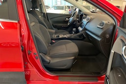 punainen Renault Kadjar 2019 kuva 21.