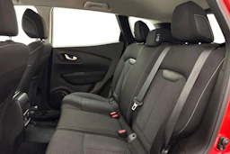 punainen Renault Kadjar 2019 kuva 11.