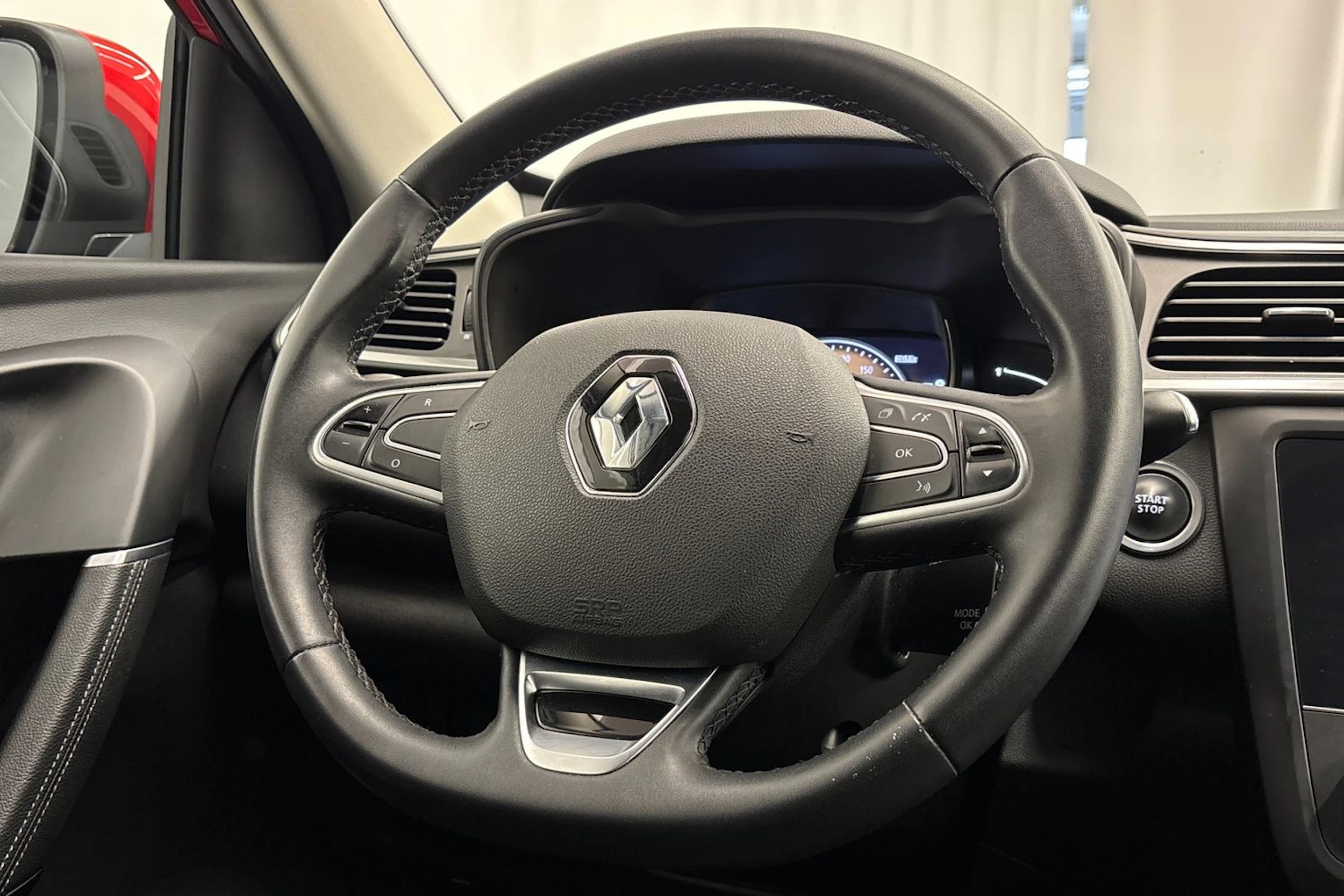 punainen Renault Kadjar 2019 kuva 16.
