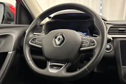 punainen Renault Kadjar 2019 kuva 16.