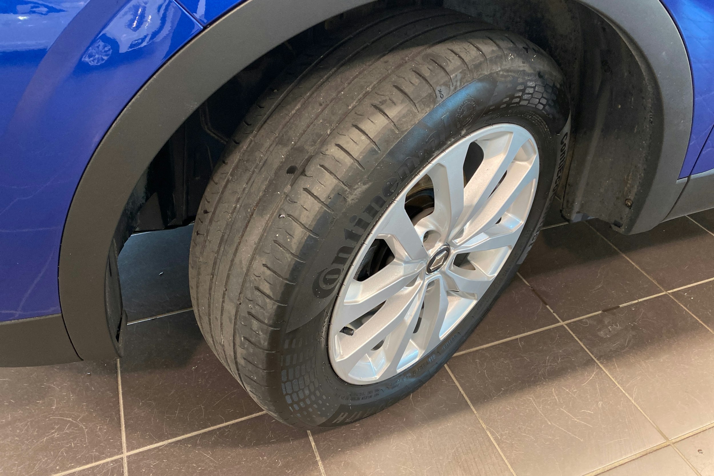 sininen Renault Kadjar 2020 kuva 13.