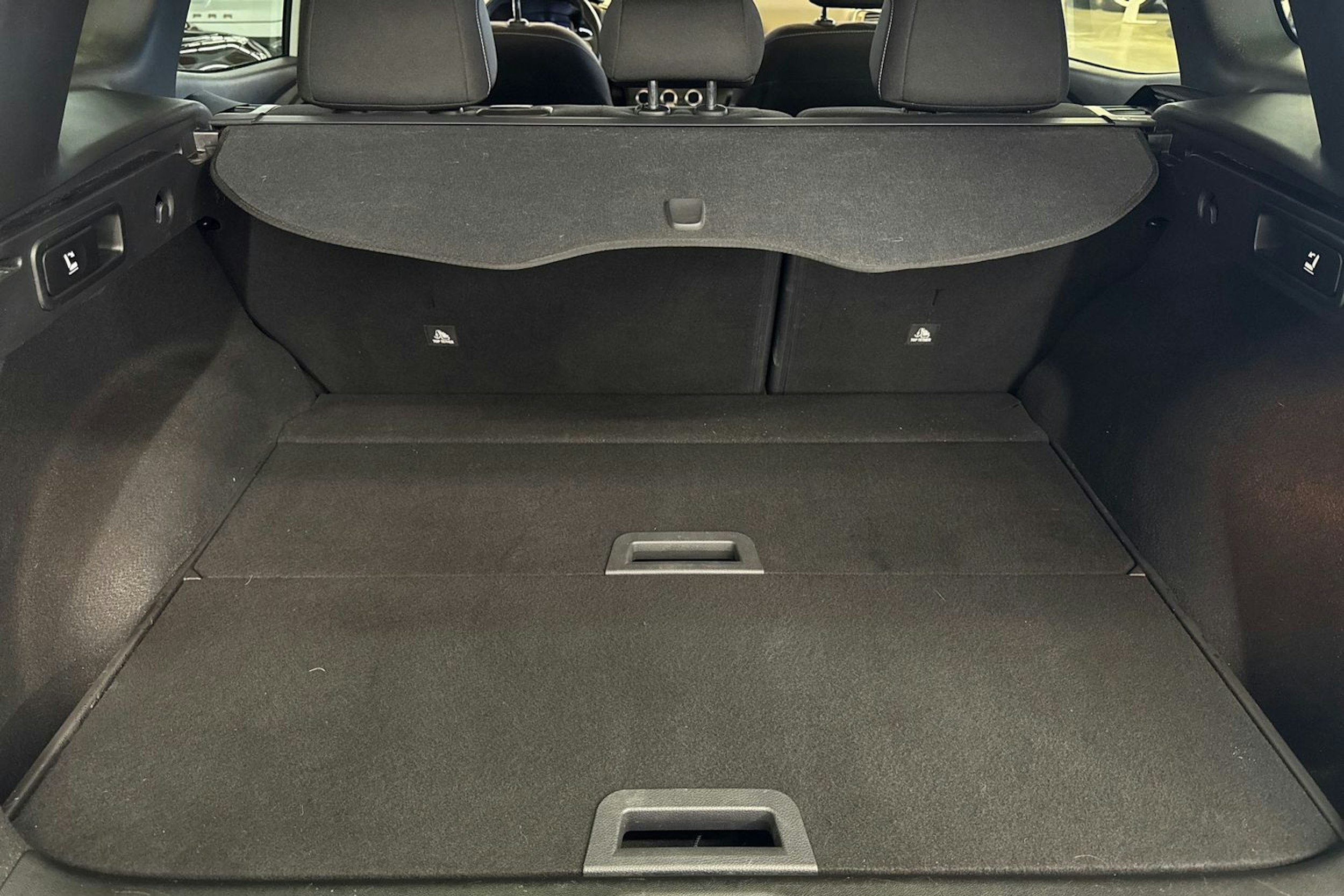 valkoinen Renault Kadjar 2022 kuva 26.