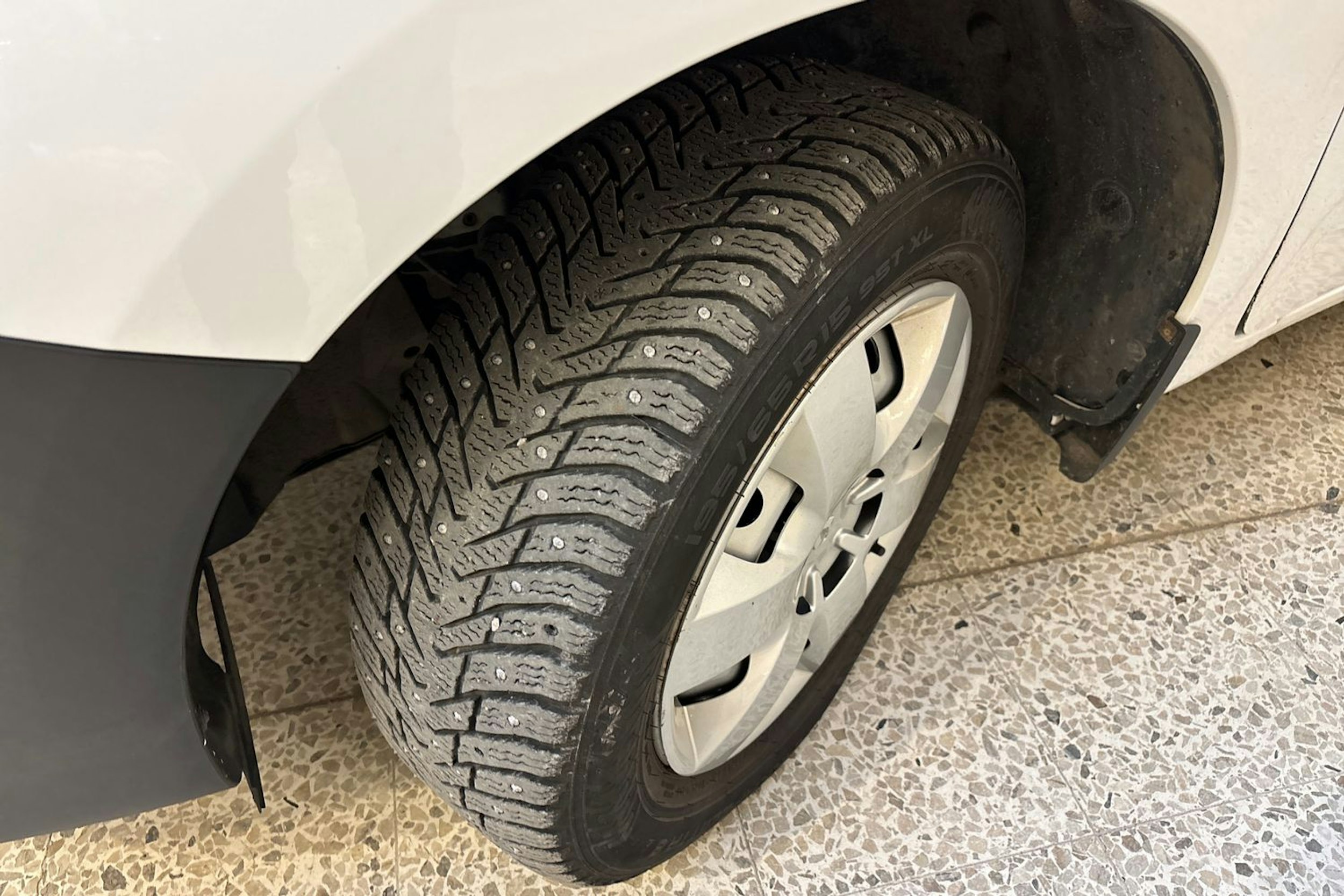 Valkoinen Renault Kangoo 2018 kuva 13.