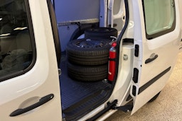 Valkoinen Renault Kangoo 2018 kuva 15.