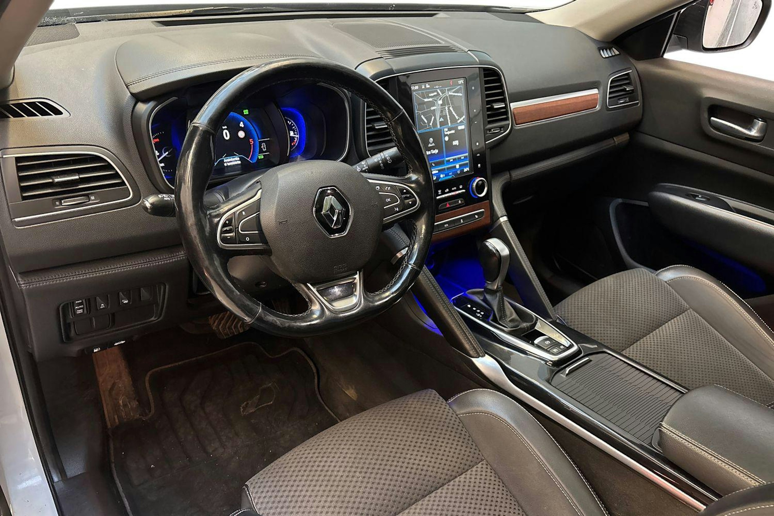 valkoinen Renault Koleos 2017 kuva 7.