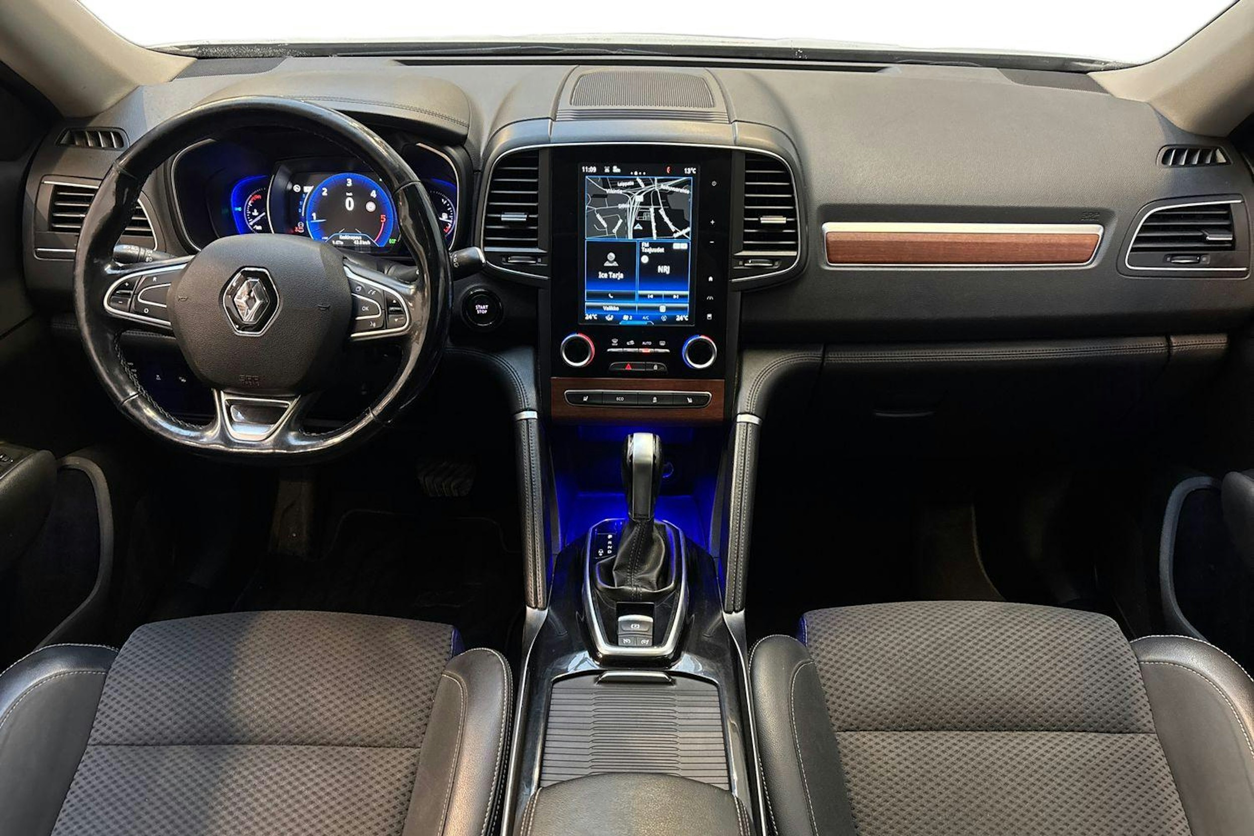 valkoinen Renault Koleos 2017 kuva 9.