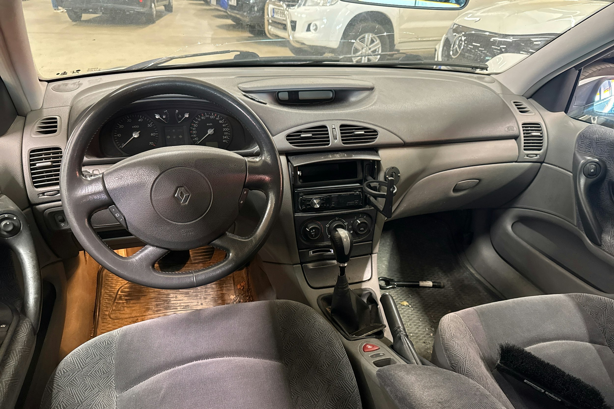 hopea Renault Laguna 2002 kuva 7.