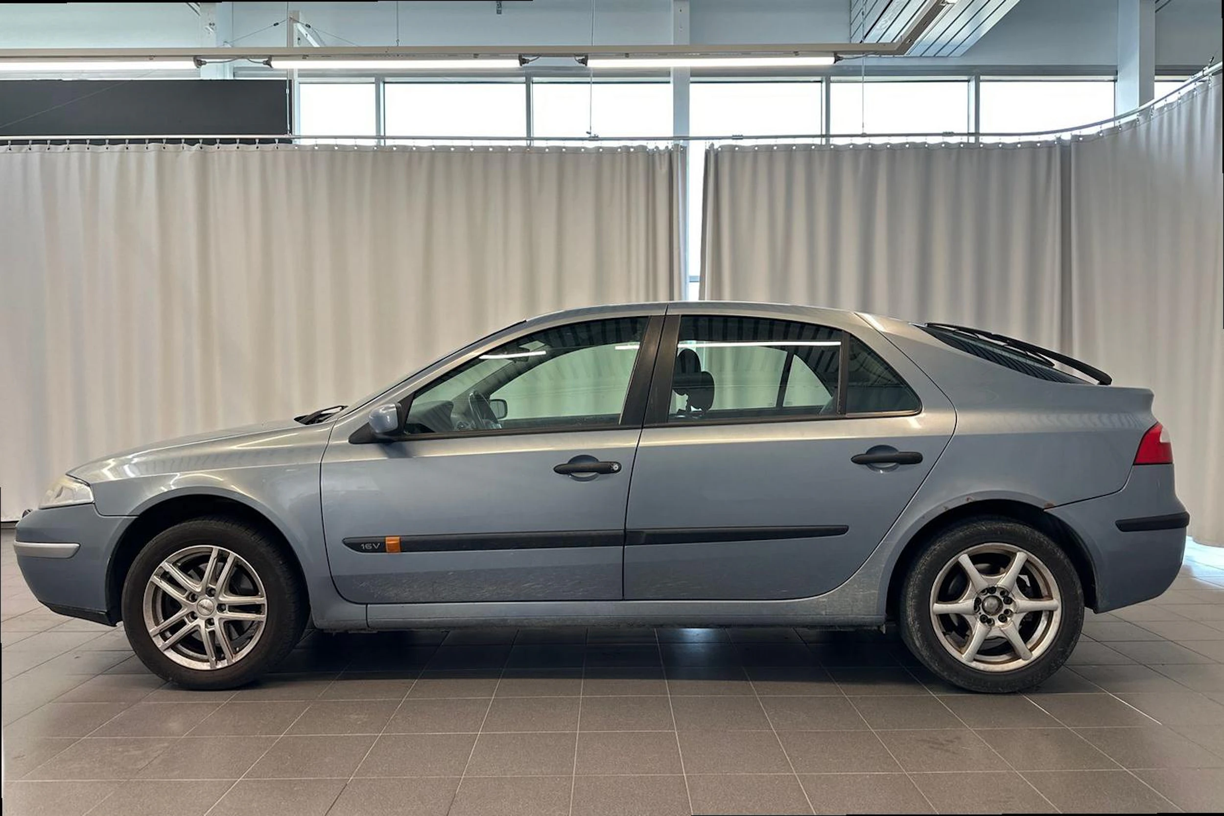 Sininen Renault LAGUNA 2004 kuva 8.