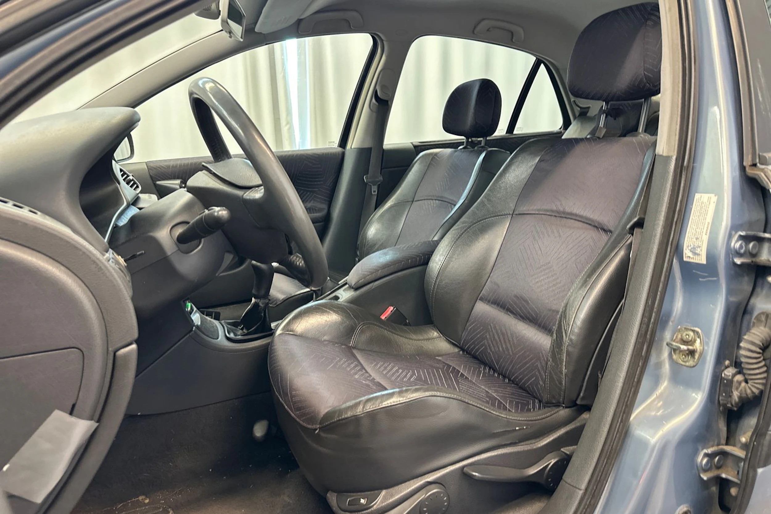 Sininen Renault LAGUNA 2004 kuva 10.
