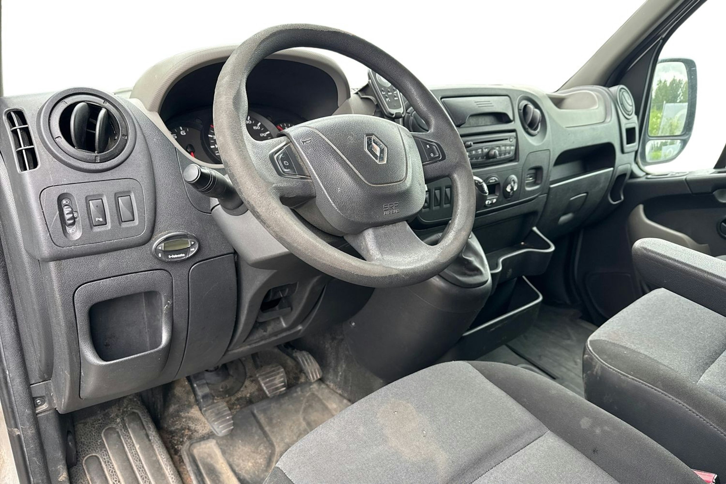 harmaa Renault Master 2010 kuva 3.