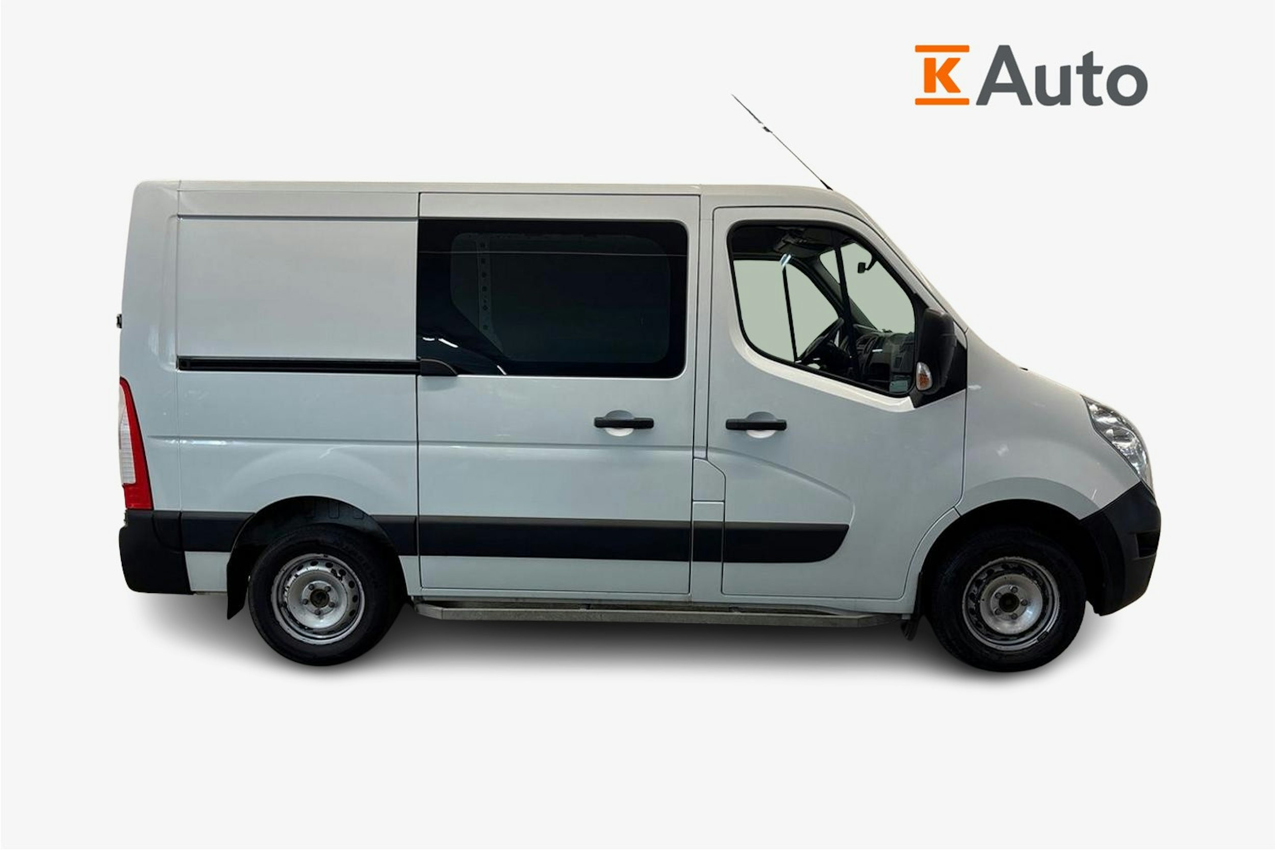 valkoinen Renault Master 2016 kuva 5.