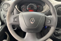 valkoinen Renault Master 2016 kuva 9.