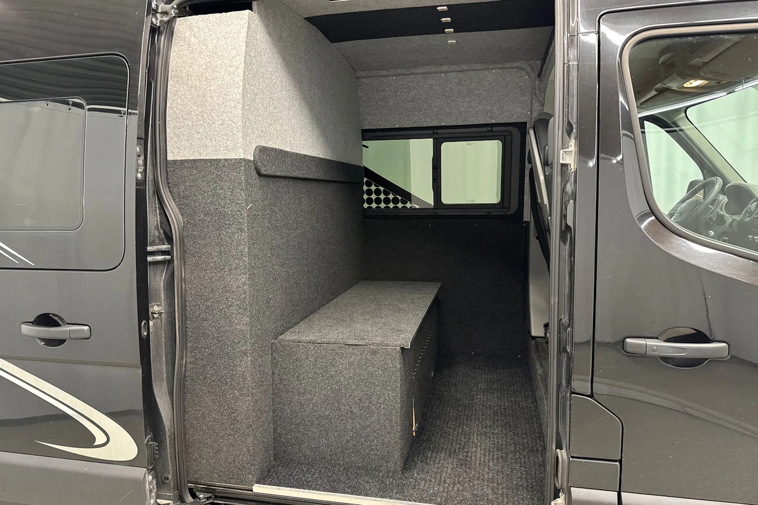musta Renault Master 2016 kuva 4.