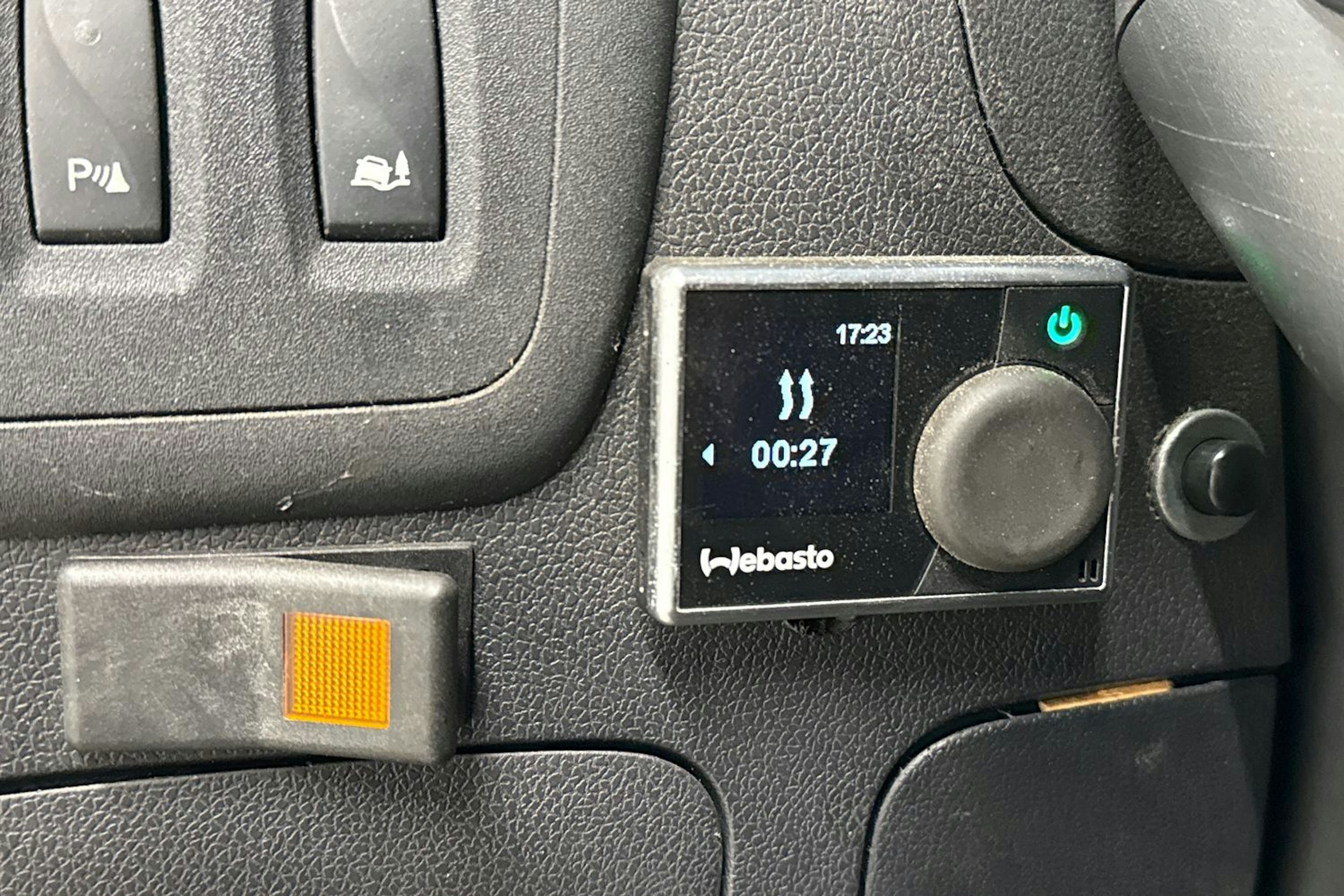 harmaa Renault Master 2016 kuva 17.