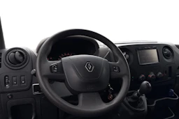 valkoinen Renault Master 2017 kuva 3.