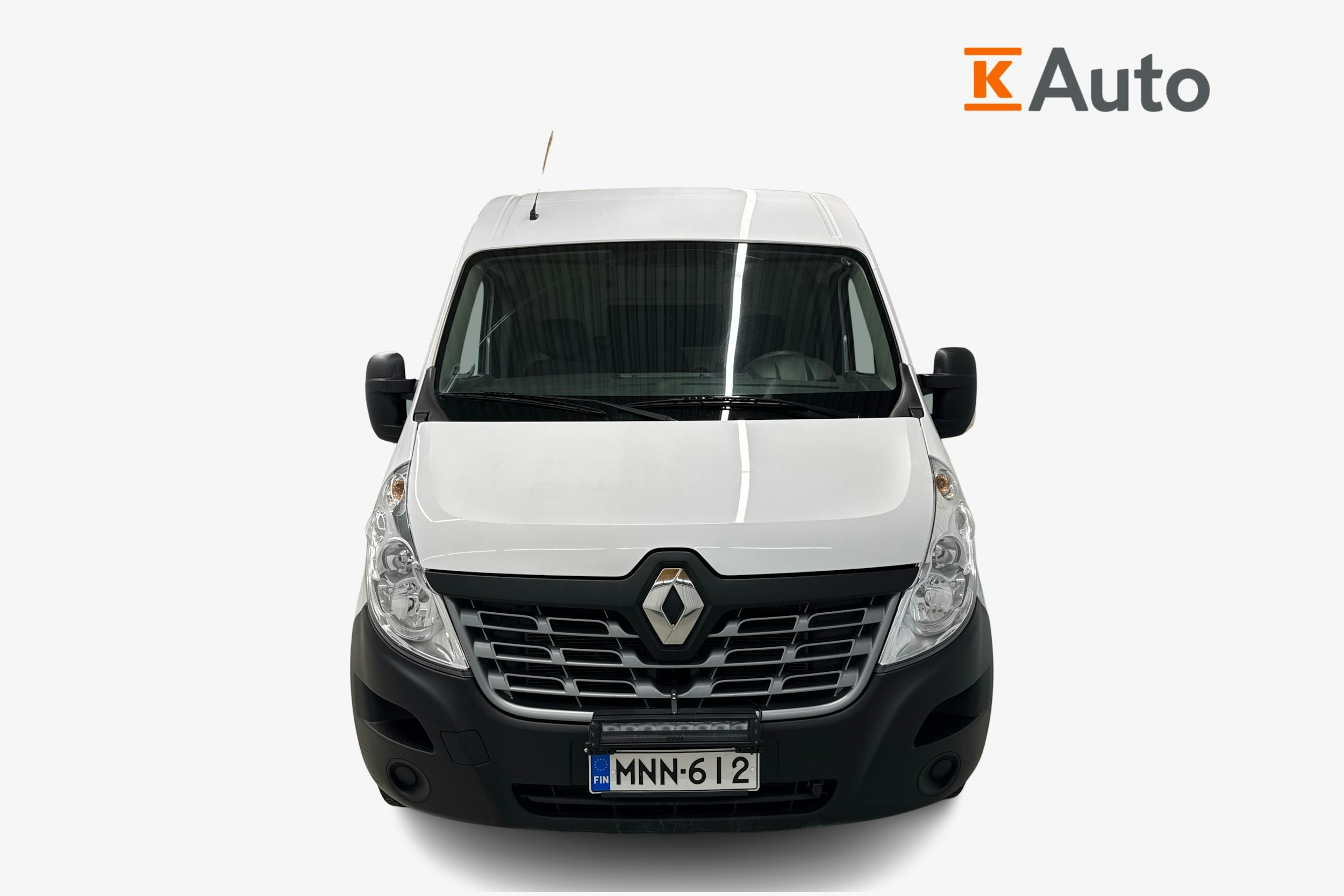 valkoinen Renault Master 2018 kuva 4.