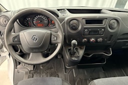 valkoinen Renault Master 2018 kuva 7.