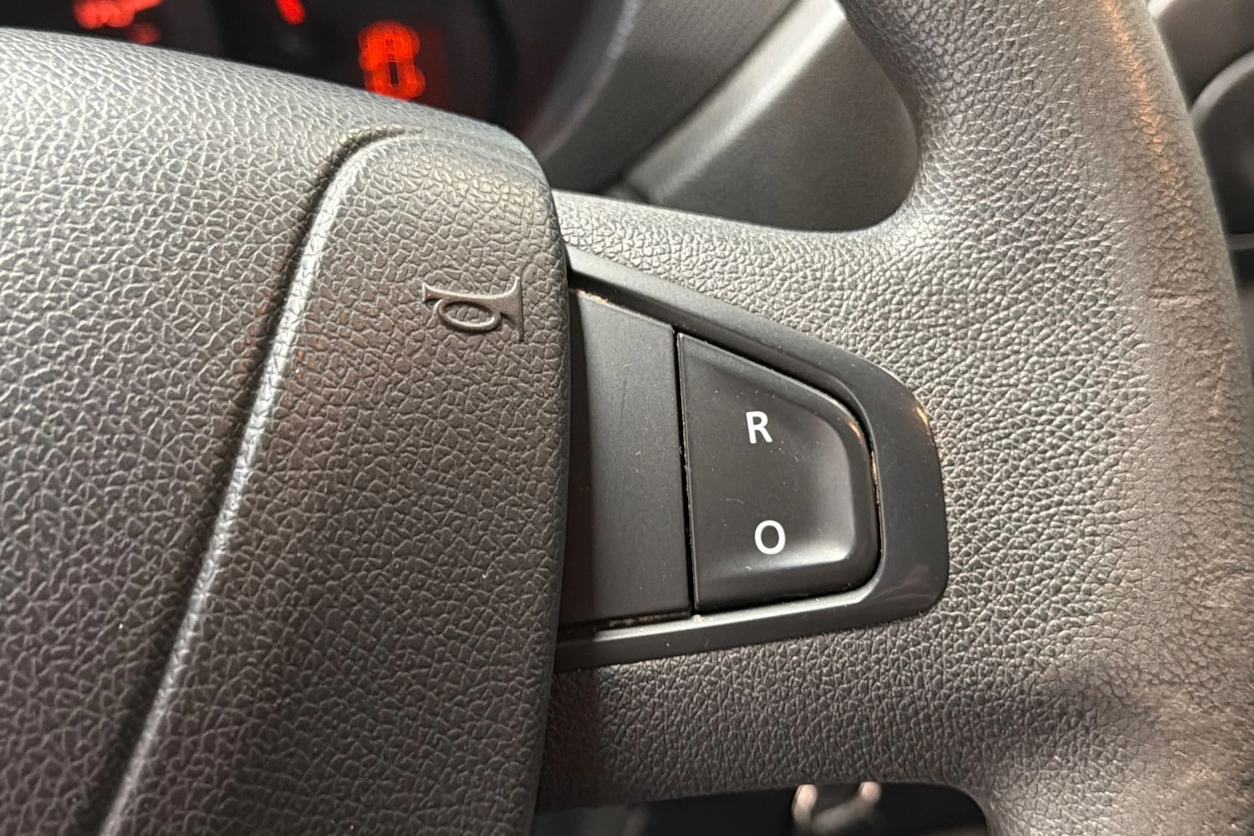 musta Renault Master 2018 kuva 17.